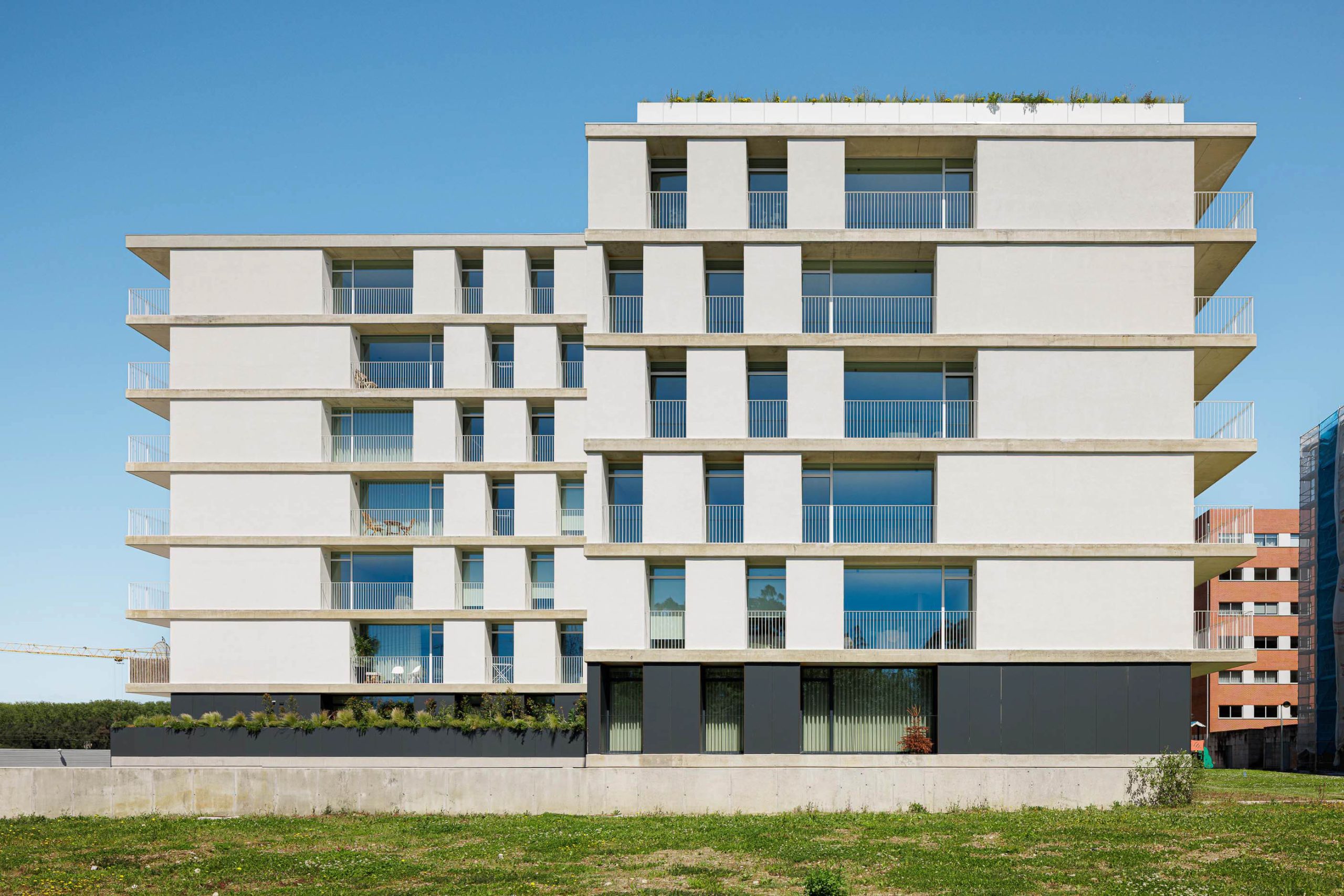 Platinum Terrace Apartments